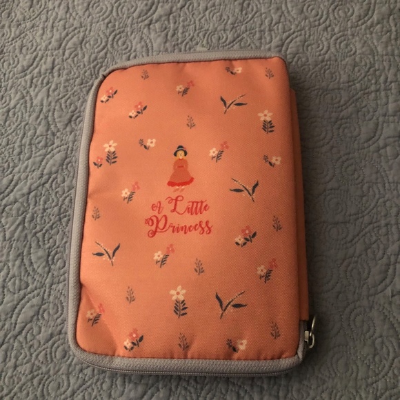 A Little Princess by Frances Hodgson Burnett Tablet Cover - Picture 3 of 3